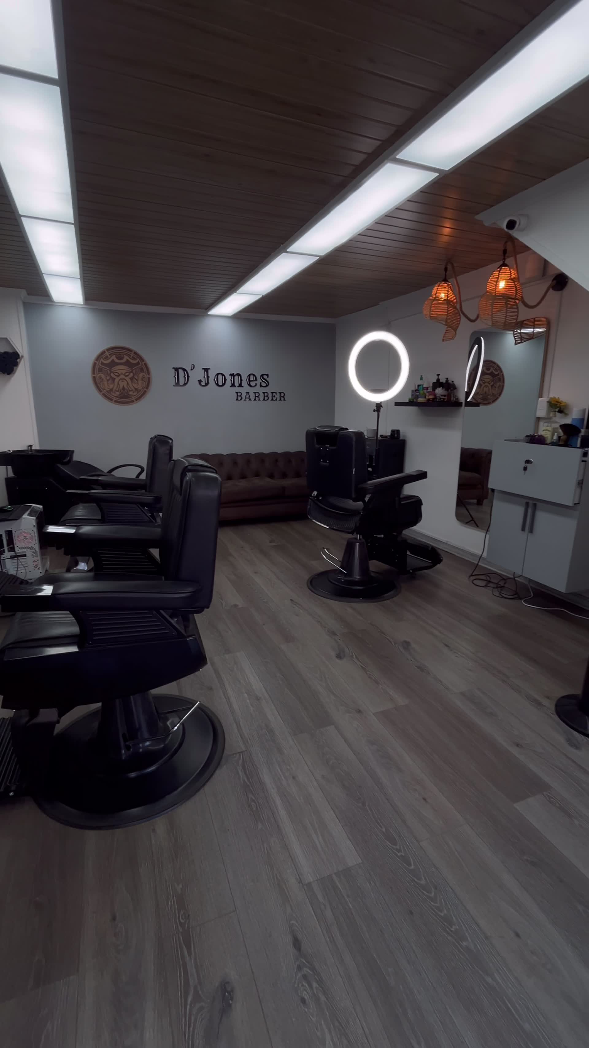 Interior de D'Jones Barber — Viña del Mar